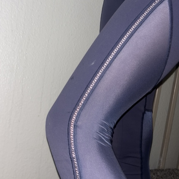 Limited edition Lulu lemon leggings - Picture 3 of 4